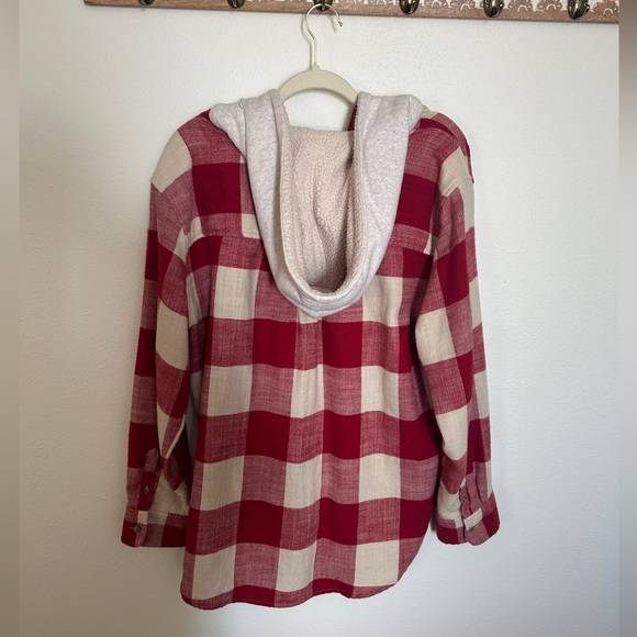 ***SOLD*** American Eagle Hooded Flannel - Picture 3 of 4